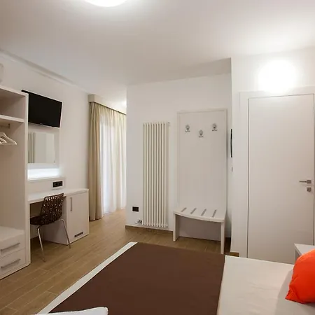 La Casa Del Turista Bed & Breakfast Gallipolli