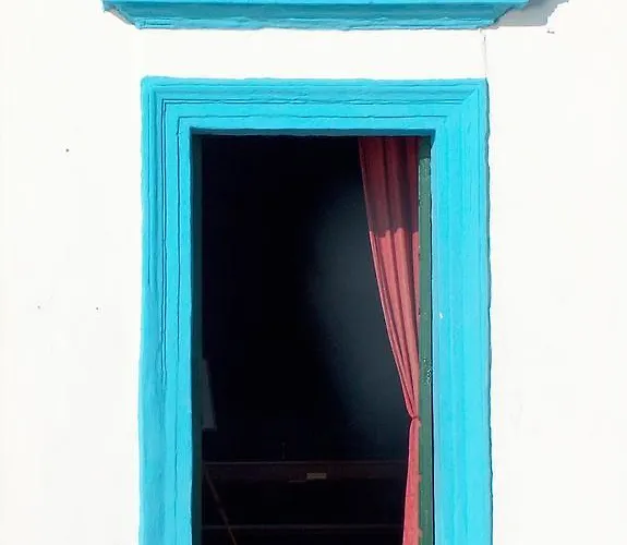 La Casa Del Turista 3*