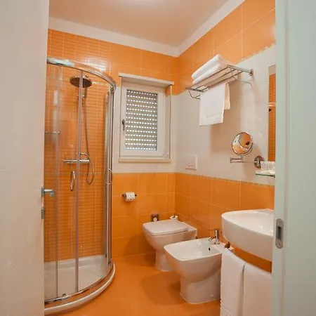 La Casa Del Turista Bed and Breakfast