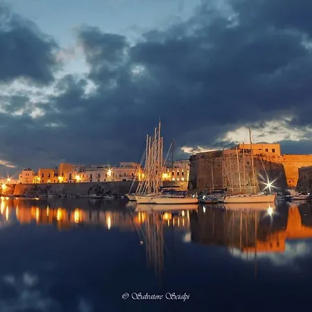 La Casa Del Turista 3*