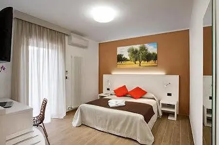 La Casa Del Turista B&B 갈리폴리